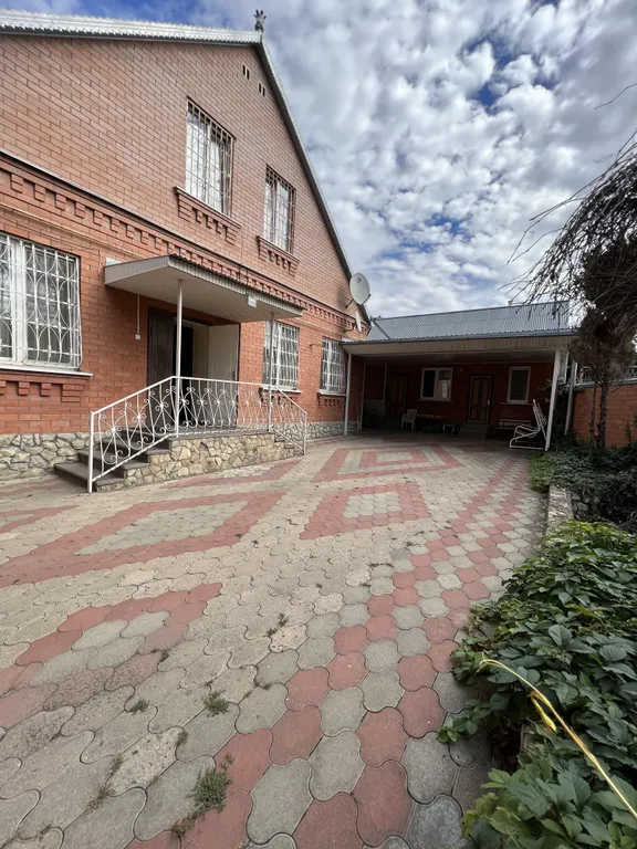 Коттедж 6-комнатный Дом — аренда посуточно в Пятигорск