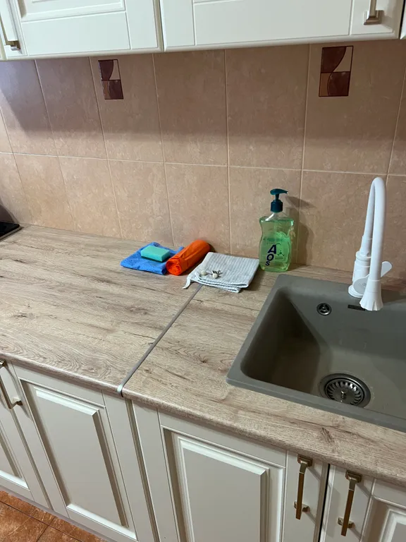 Квартира Уютная, просторная 3-комнатная квартира — Владикавказ