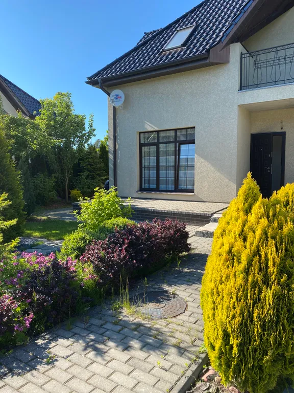 Квартира Квартира Апартамент на первом этаже коттеджа с отдельным входом и видом на сад — Зеленоградск