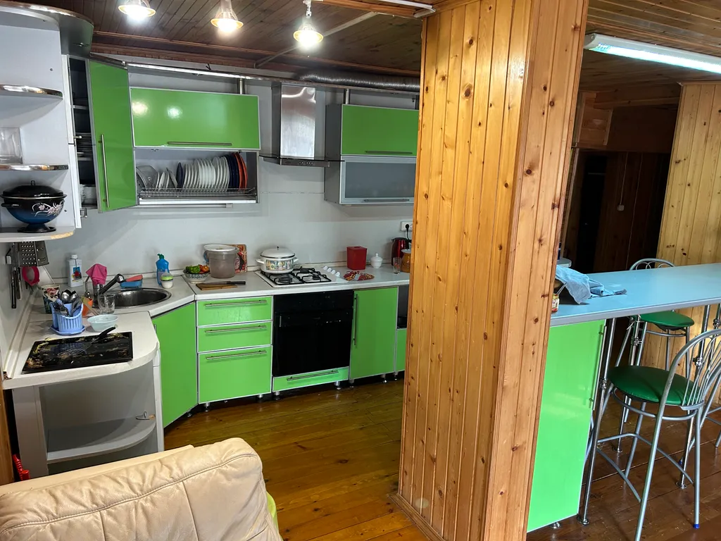 Большой уютный дом