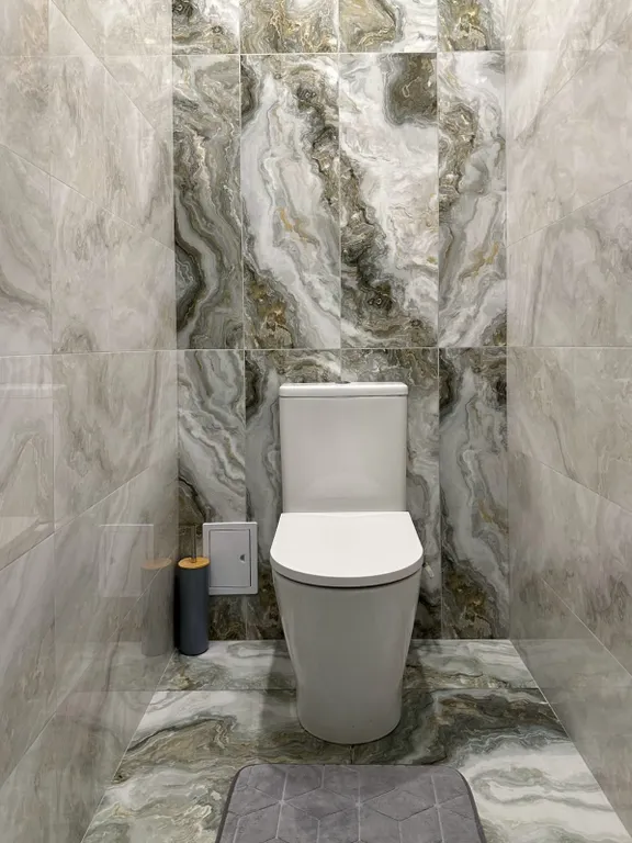 Квартира с видом на сквер и фонтан