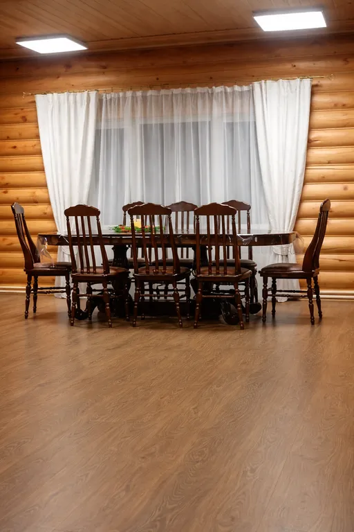 Коттедж с баней и бассейном - купелью на 8 человека Леноблости