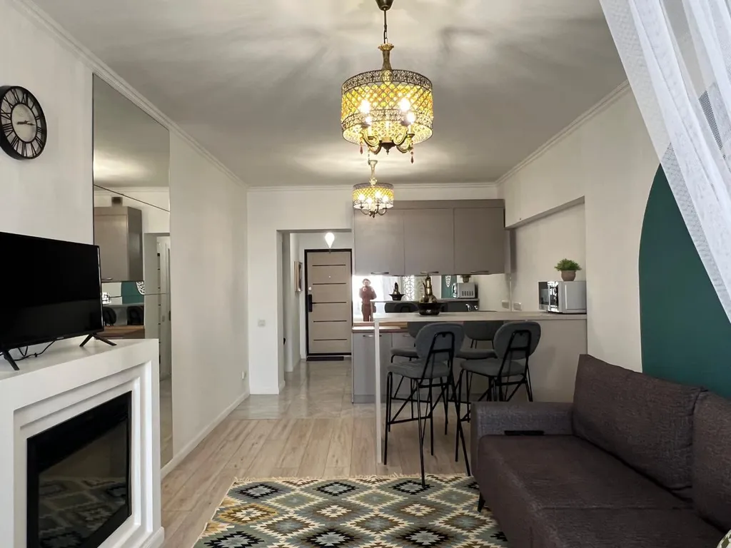 Восточный стиль, золотой квадрат алматы