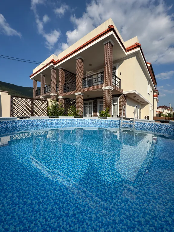 Коттедж с видом на горы