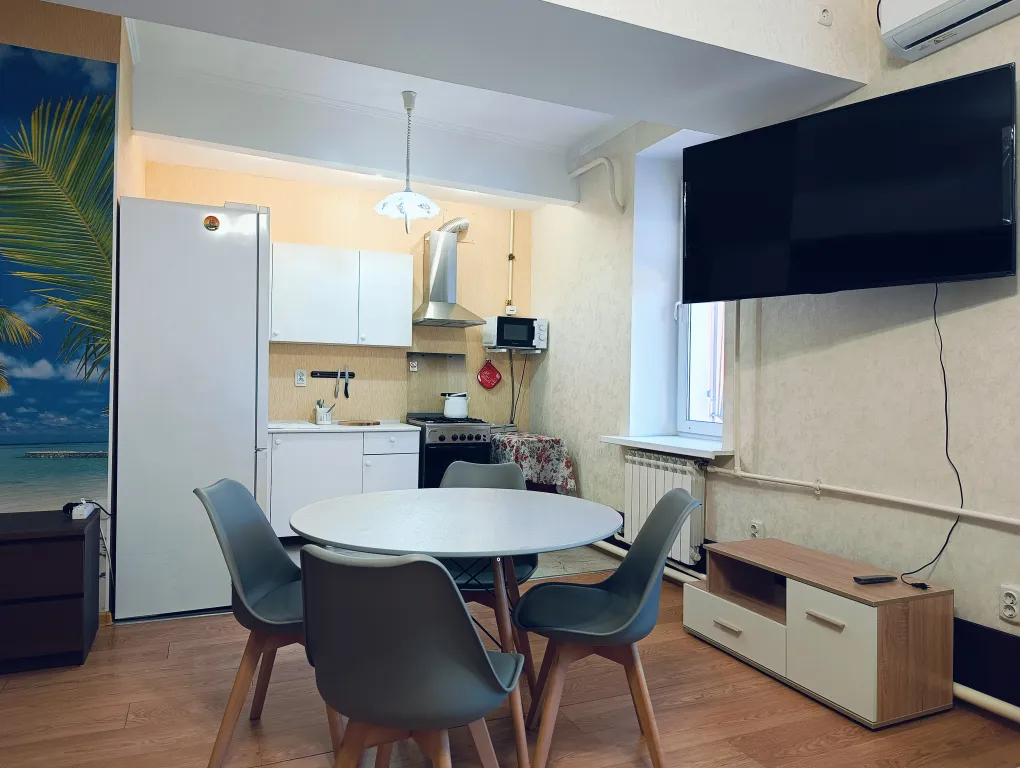 Ухоженная квартира в самом центре Туапсе — аренда посуточно в Туапсе