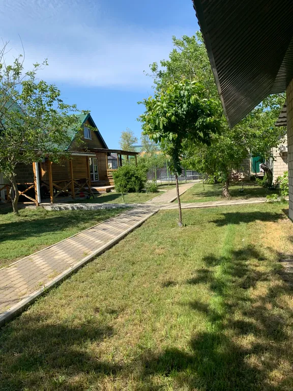 Уютный деревянный дом на берегу Азовского моря