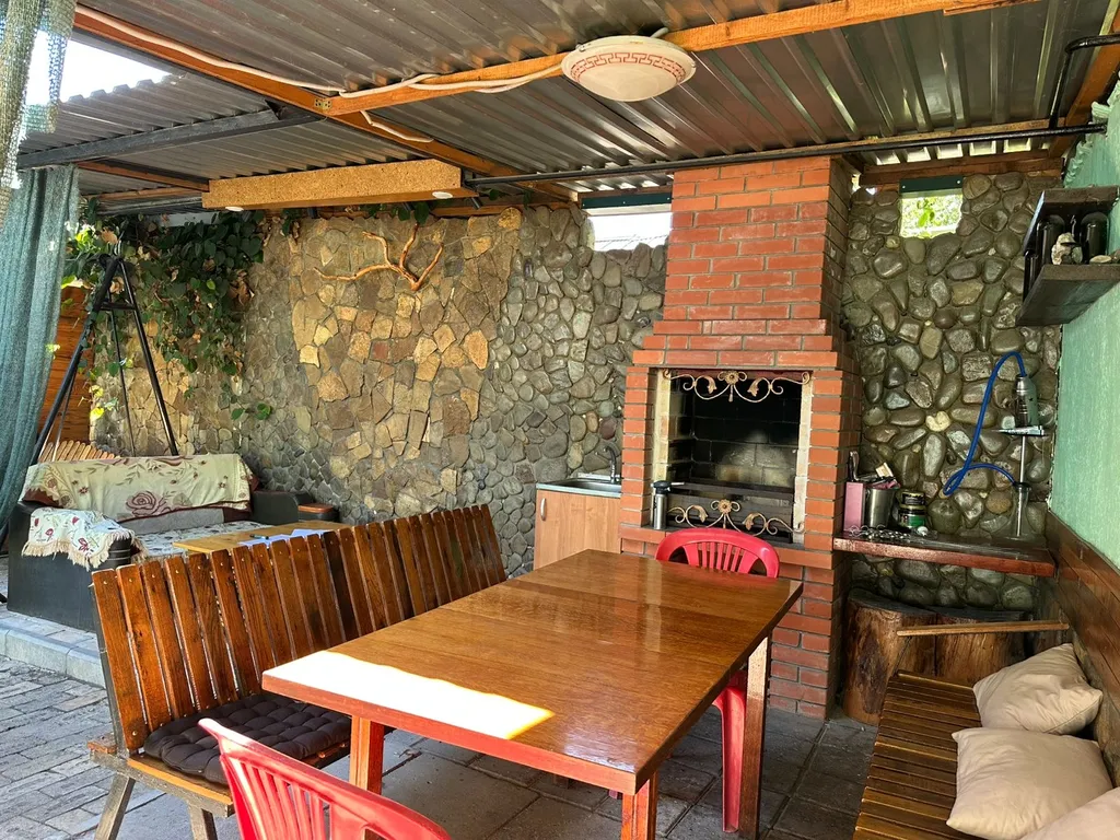 Коттедж Отдельно стоящий дом в центре — Судак