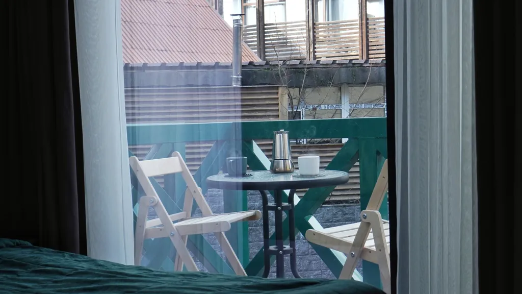 Панорамный апартамент с балконом, центр, лучшая локация