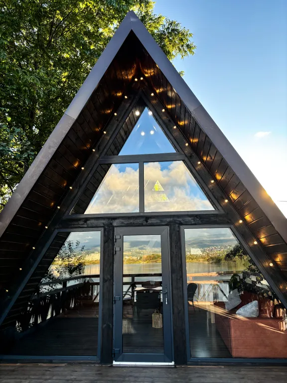 А-фрейм 1 домик на озере