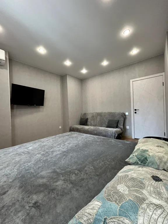 Евро двухкомнатная квартира около Меги