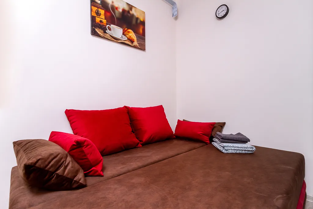 Квартира Студия рядом с метро Площади Маркса — аренда посуточно в Новосибирск