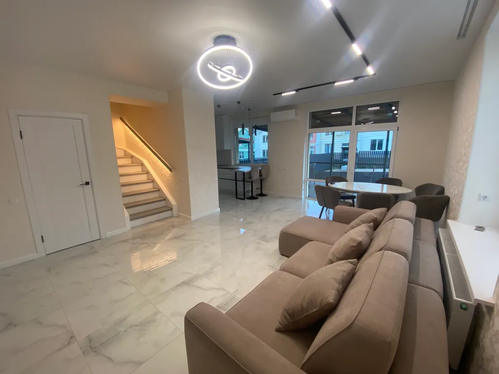 Таунхаус в коттеджном поселке — аренда посуточно в Семилуки