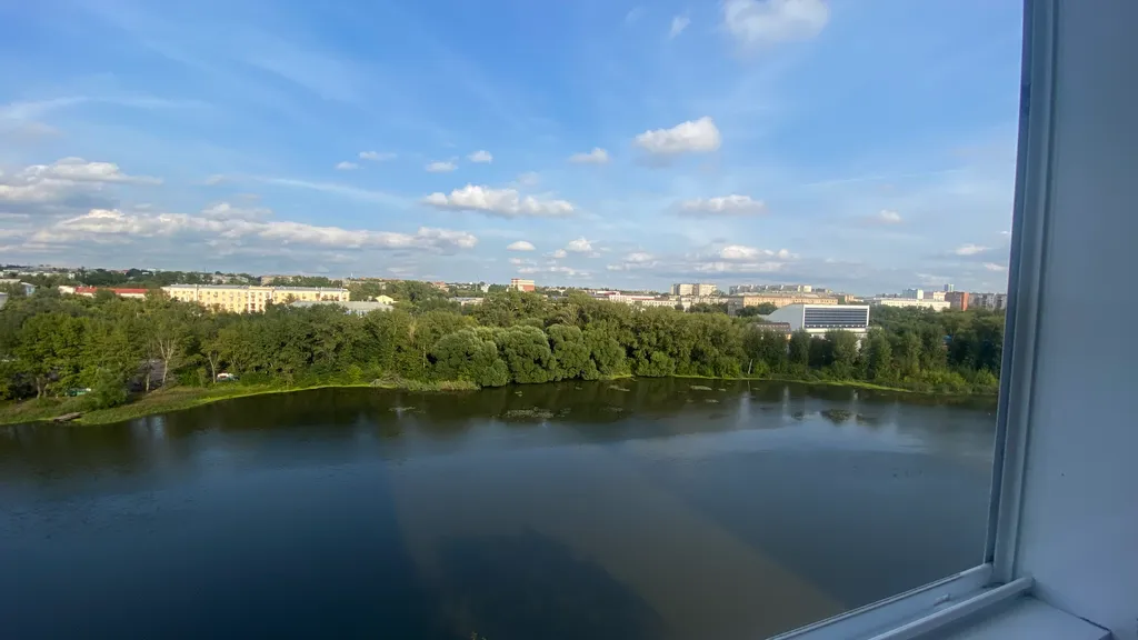 Студия в центре города с видом на реку