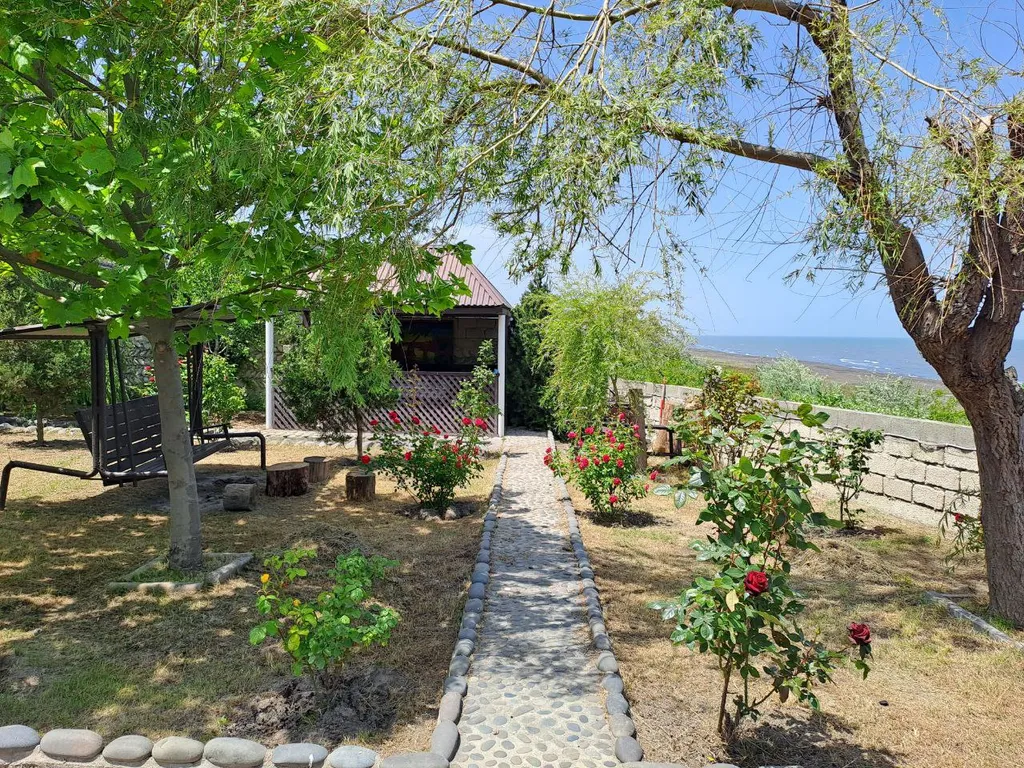 Дача у моря черные пески