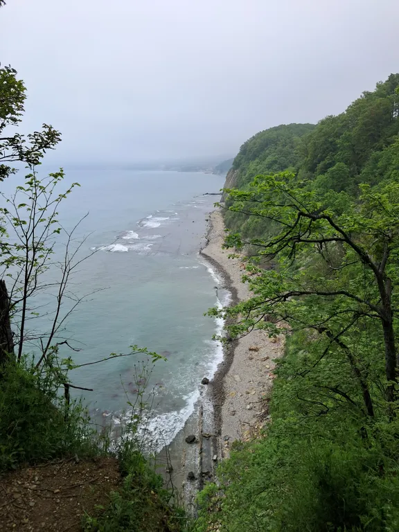 Домик с беседкой у моря