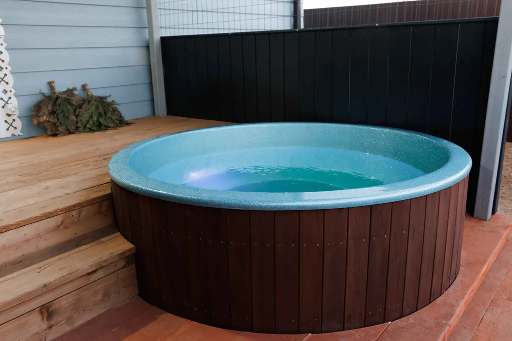 Коттедж с баней на дровах и купелью