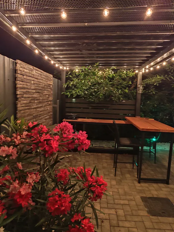 Апартамент на горе с видом на море и сад