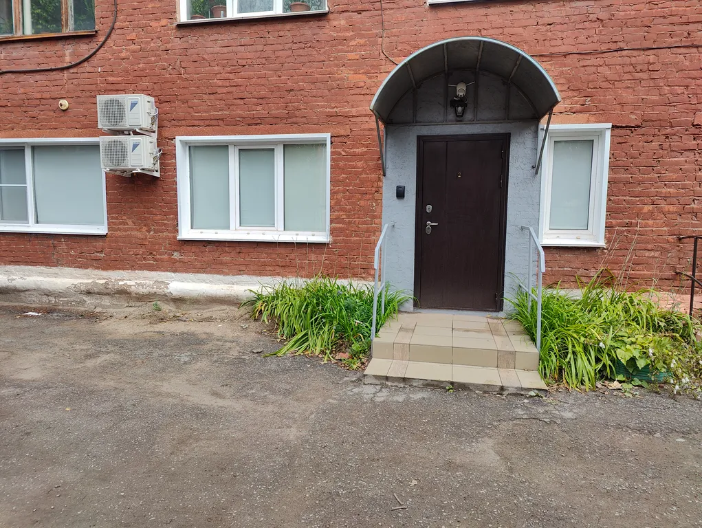 Квартира Шикарные апартаменты в центре Нефтяников, напротив Политеха — Омск