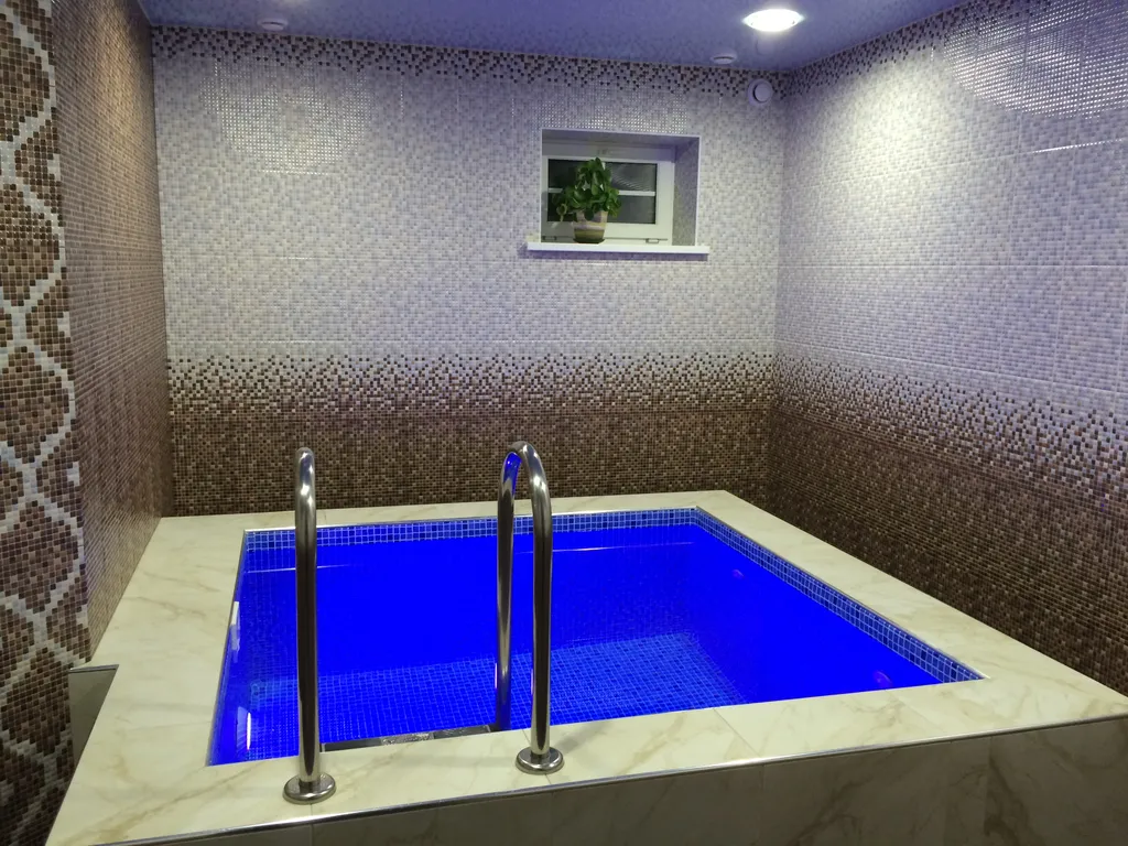 Коттедж рядом с Минском с финской сауной, купелью и банным чаном