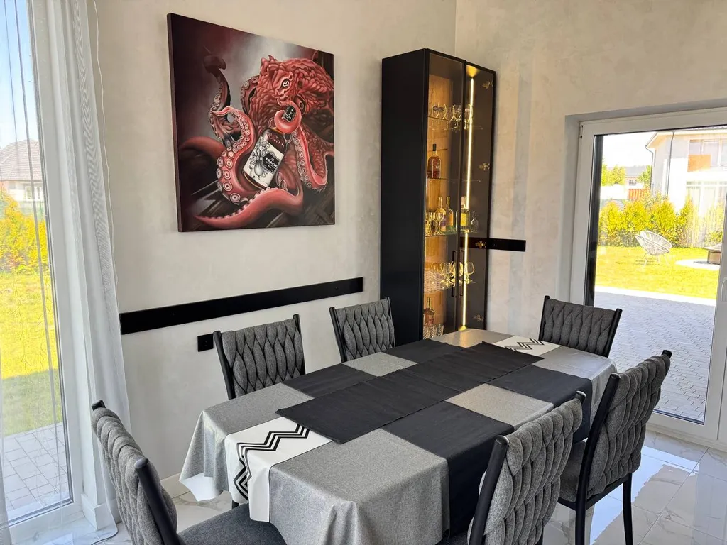 Современный стильный дом  лучшая локация у Калининград