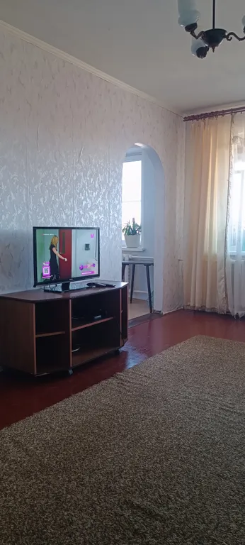 Счастливая матрешка у вокзала Исакогорка