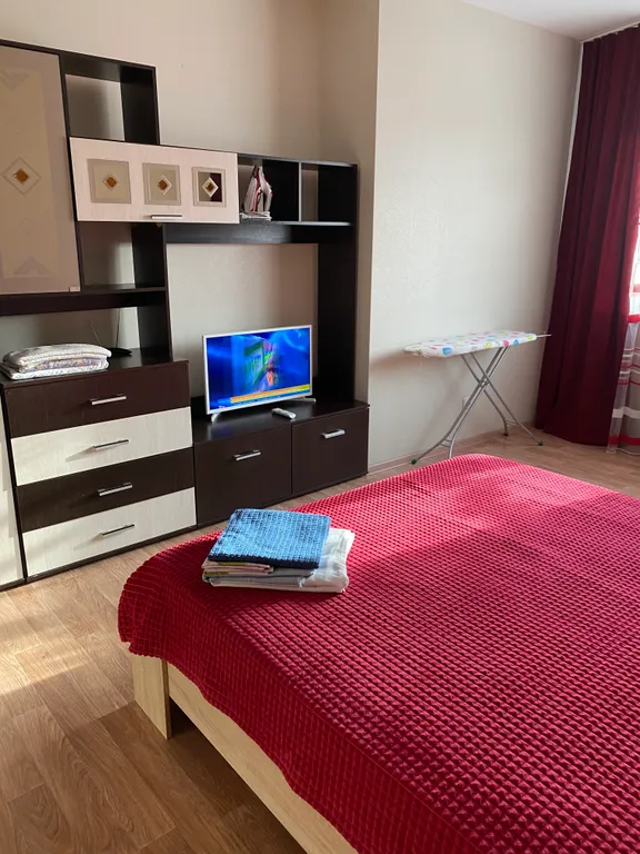 Квартира у Ледового дворца и глк Хвойный Урман