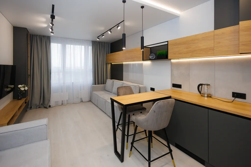 Студия с дизайнерским ремонтом в центре города