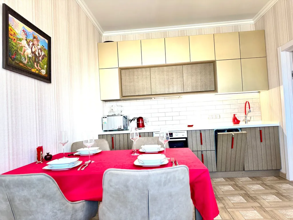 Просторная квартира с шикарным видом рядом с центральной набережной