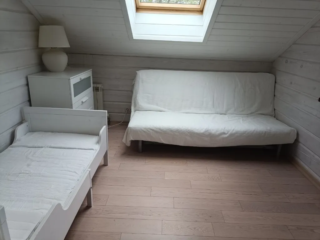 Большой светлый гостевой дом 230кв/м 50 соток участок