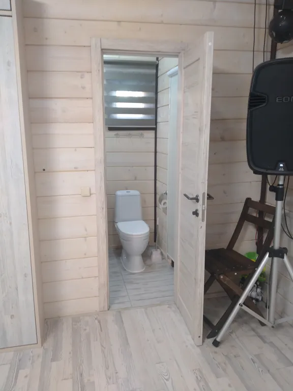 Домик с видом на лес