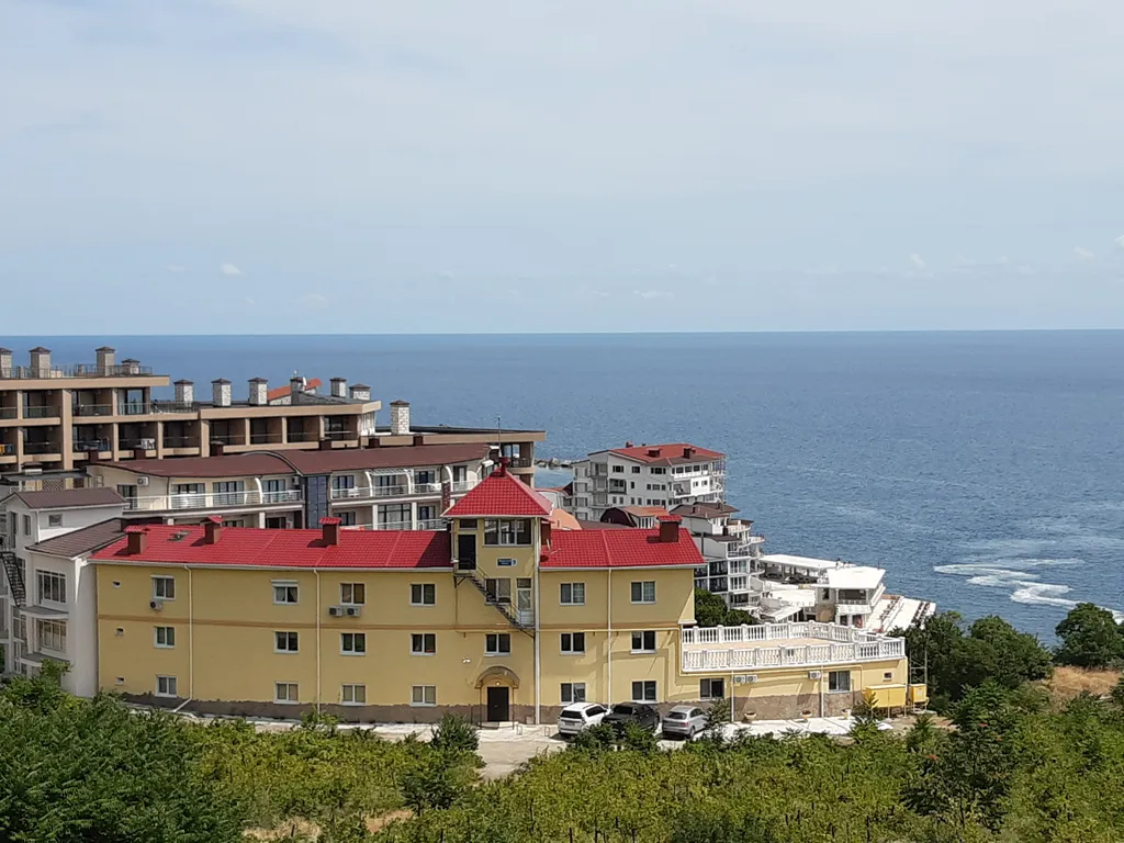 Квартира с видом на море, 50 метров от моря