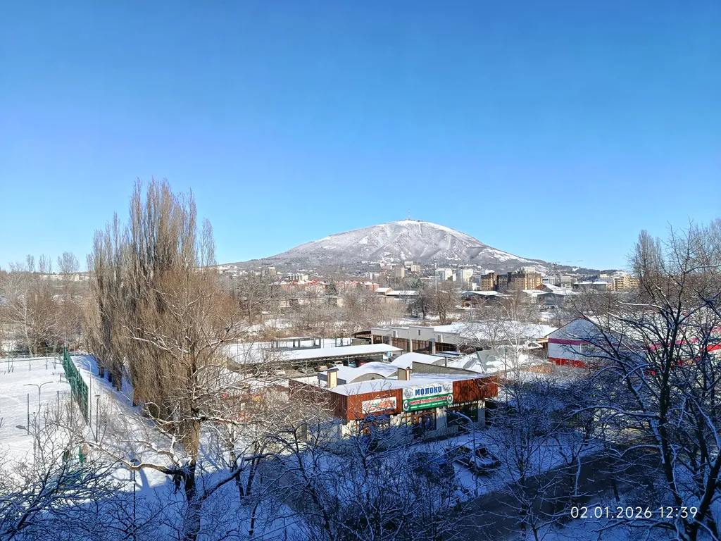 Уютная квартира у реки с панорамным видом на горы Машук и Бештау