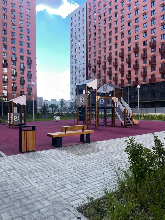 Апартамент с современным дизайном и изолированной спальней. 40м2