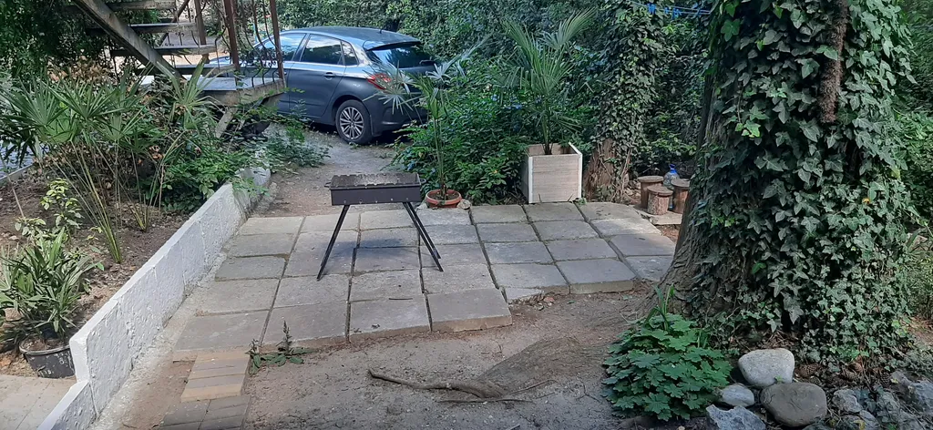 Коттедж с парковкой в 5 минутах от моря