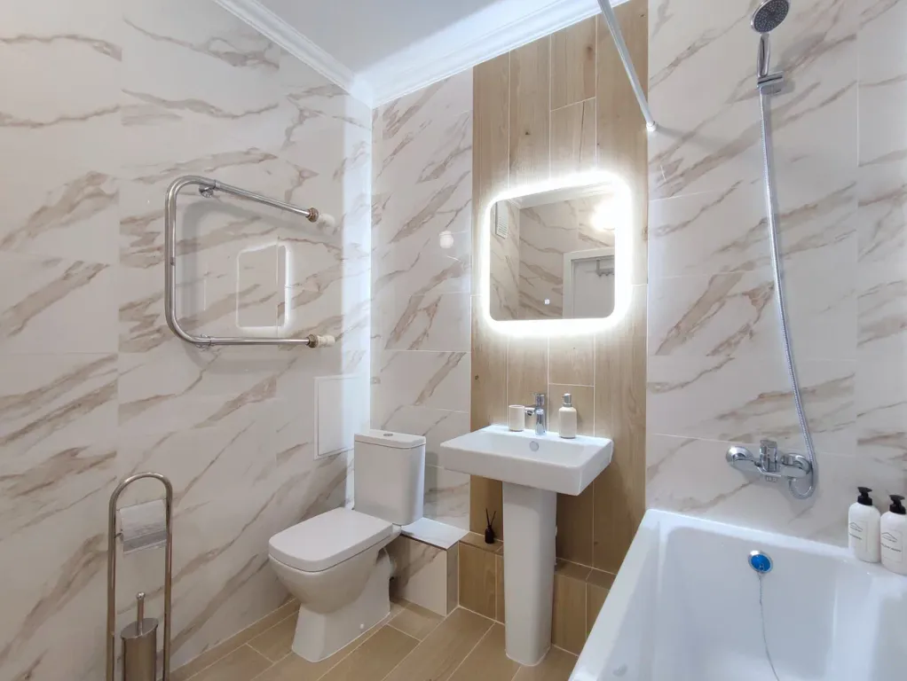 Светлые двухкомнатные апартаменты