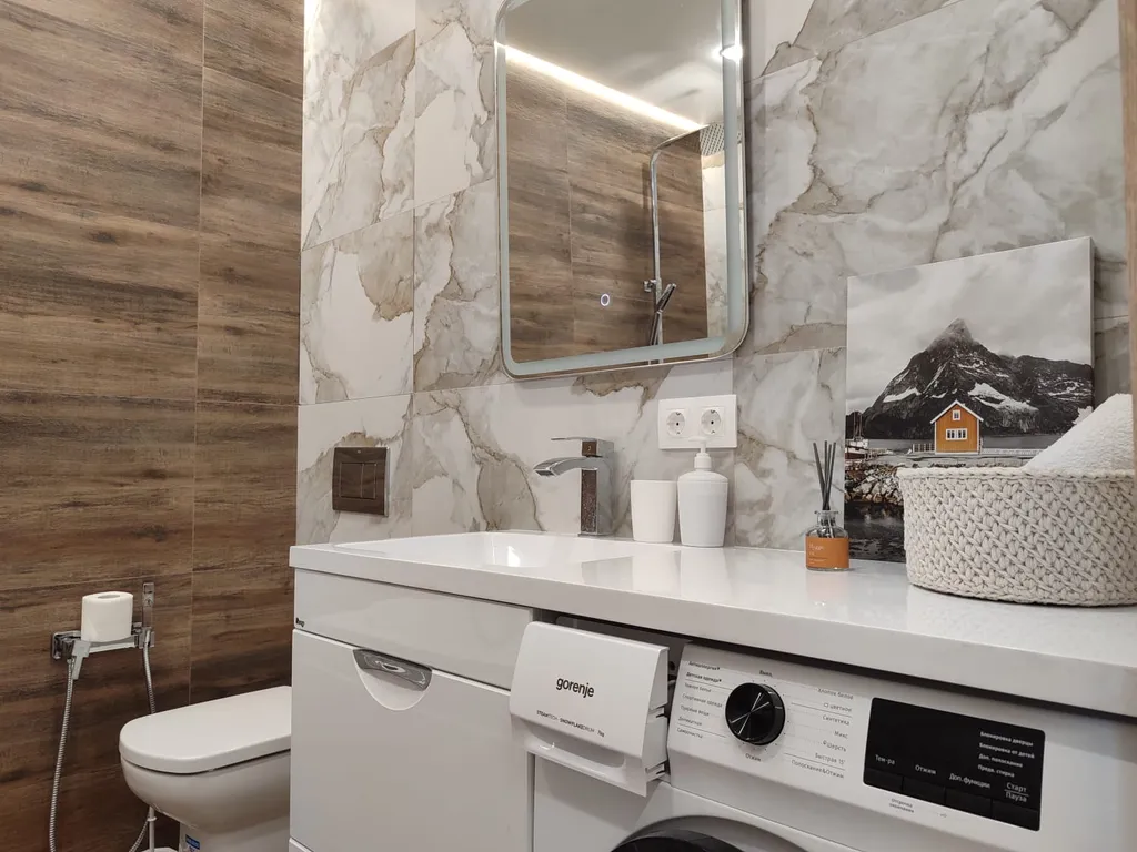 Домашний кинотеатр с большой ванной