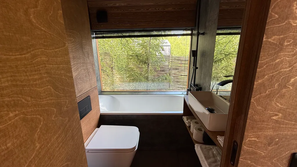 Дом Лени с ванной