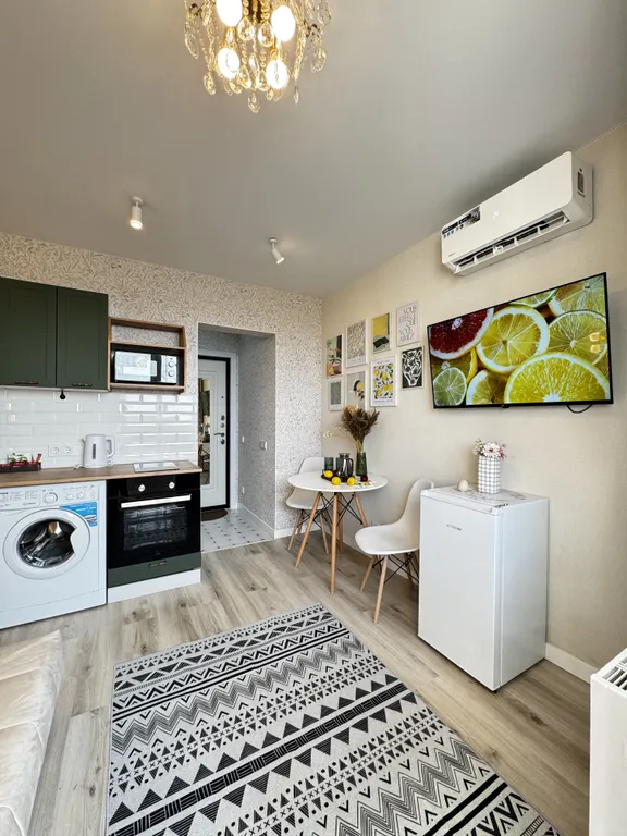 Уютная студия около города еды