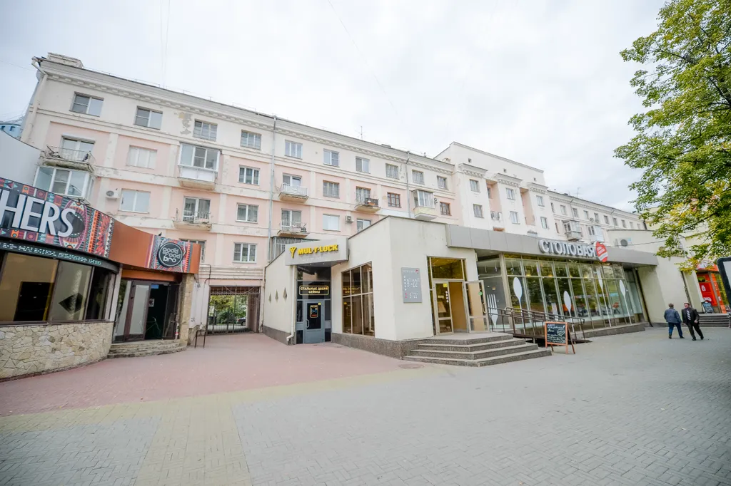 На арбате с тремя кроватями