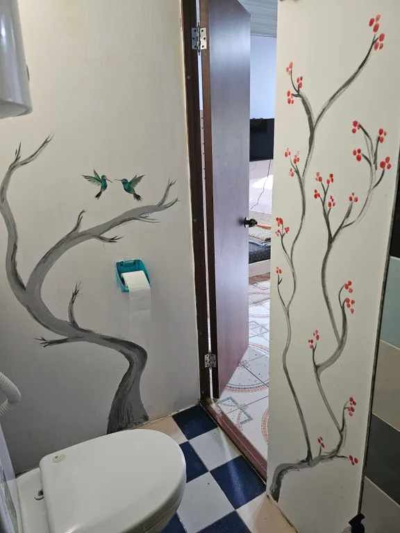 Комната для 1-6 человек с кондиционером и санузлом