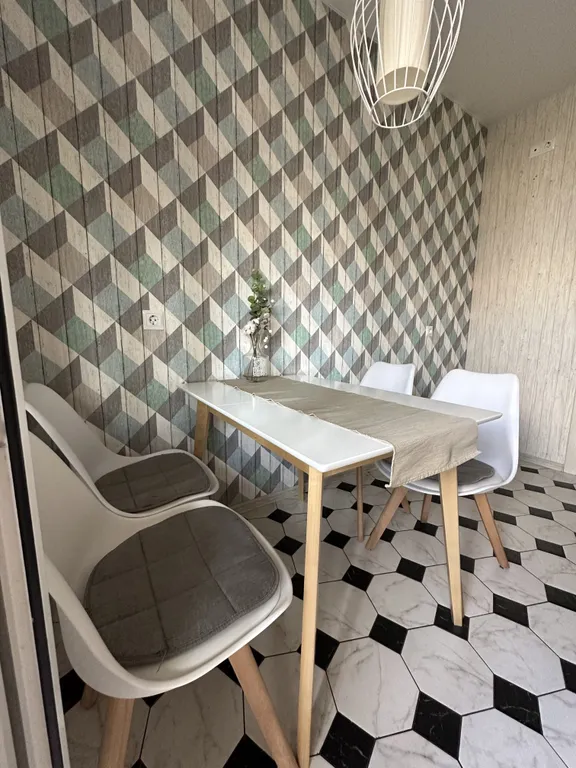 Квартира 2-комнатная Квартира — Тельмана