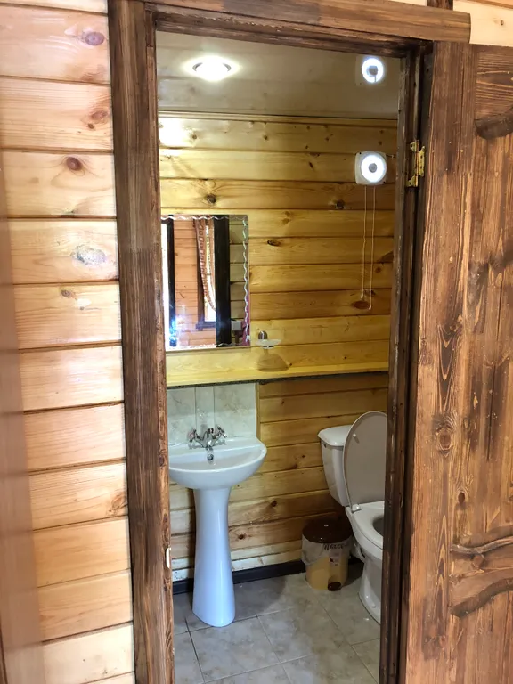 Квартира Комната в апартаментах с видом на гору, со всеми удобствами и кухней — Сухум