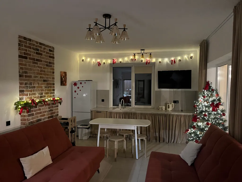 Уютный дом с личным садом