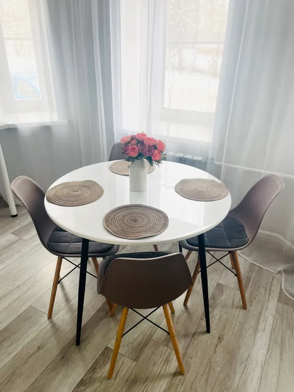 Просторная квартира с кухней-эркер