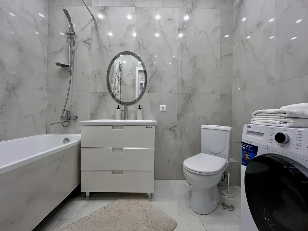 Просторная квартира со стильным интерьером и уютной атмосферой