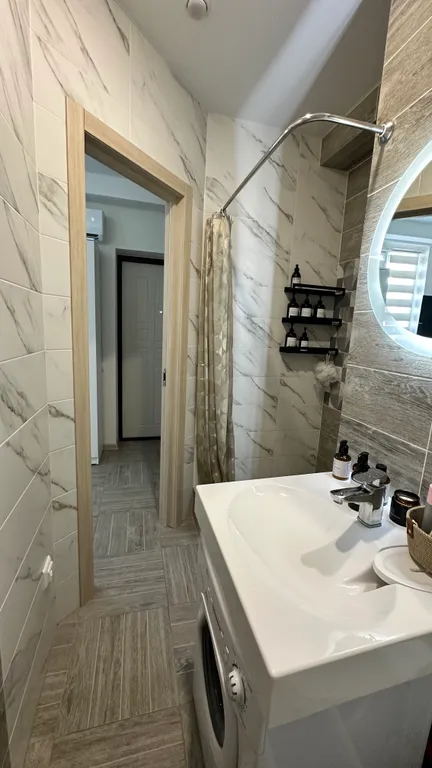 Студия с подогреваемым бассейном в клубном поселке