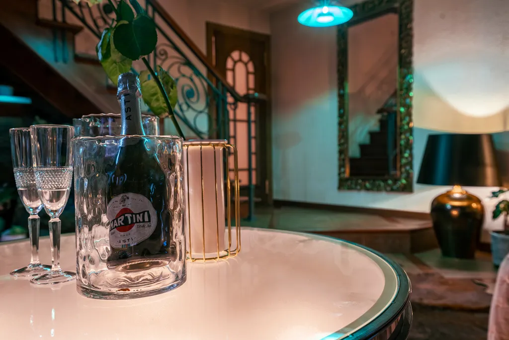 Премиальная двухуровневый номер со Спа зоной