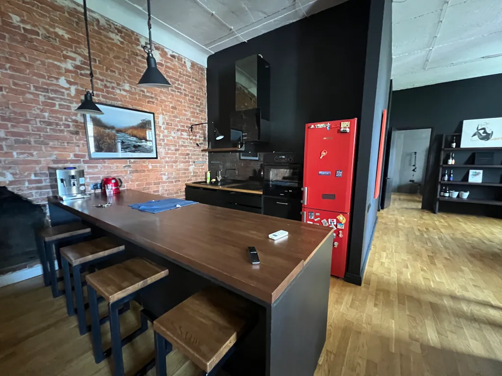 3-комнатные апартаменты в стиле лофт в самом центре