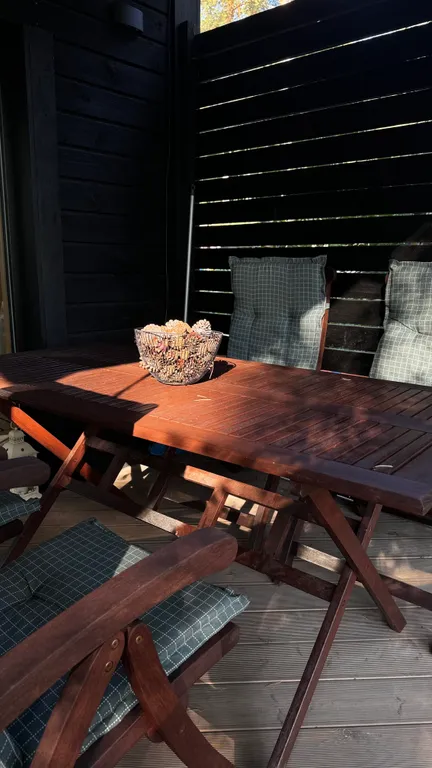 Стильный дом на берегу Ладожского озера с панорамным видом