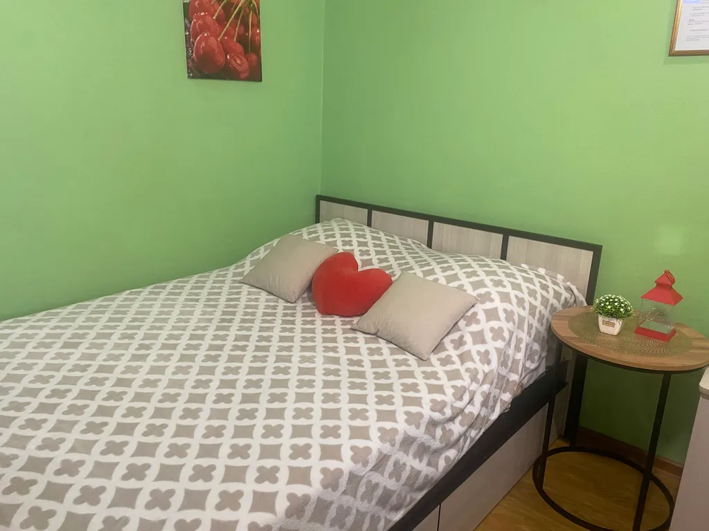 Квартира Уютная студия в центре города — аренда посуточно в Шахты